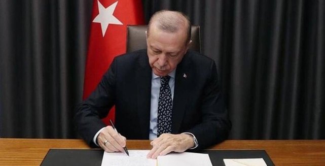 Üniversitelerde Kapatma ve Yeni Yapılanmalar