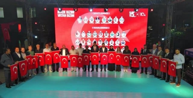 Kağıthane'de 15 Temmuz Demokrasi Nöbeti