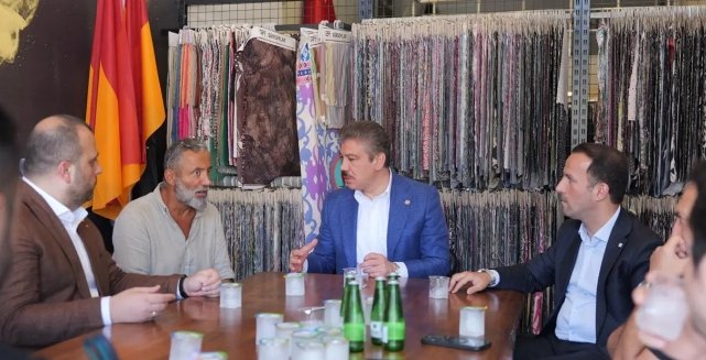 AK Parti Vekilleri İstanbul'da Halkla Buluştu