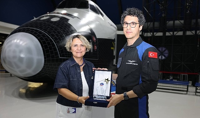 Astronot Atasever, Gençlerle Uzay Macerasını Paylaştı
