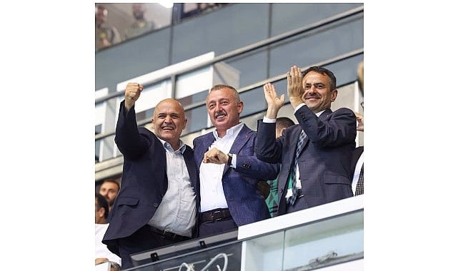 Büyükakın: "Kocaelispor Daha da Gelişecek"